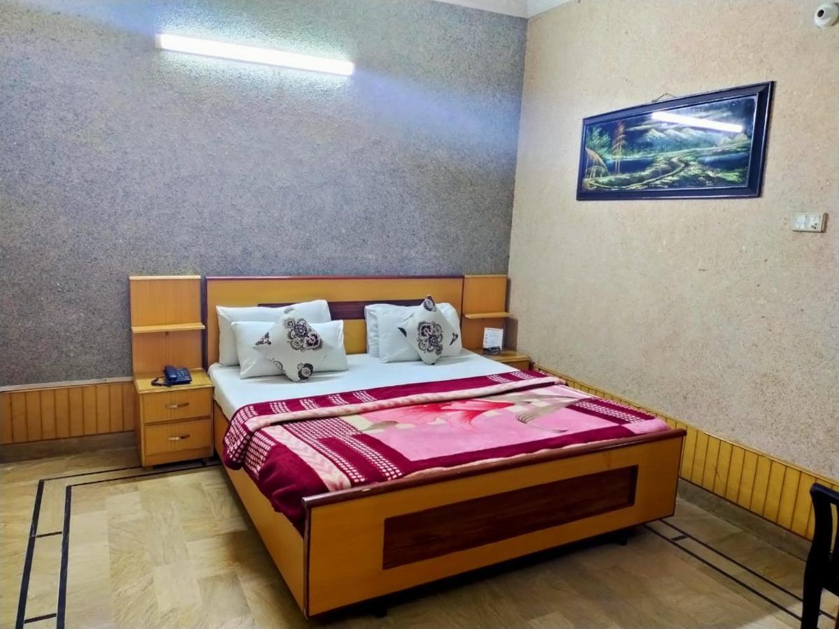 Karachi Motel Экстерьер фото